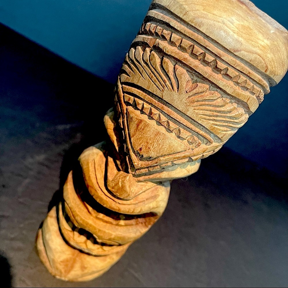 polynesian wood sculpture